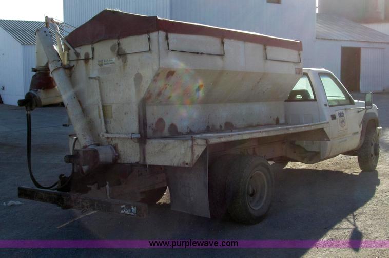 image for item G2227 1994 Chevrolet Cheyenne 3500 feed truck