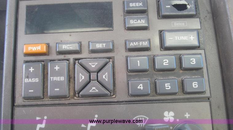 image for item G2227 1994 Chevrolet Cheyenne 3500 feed truck