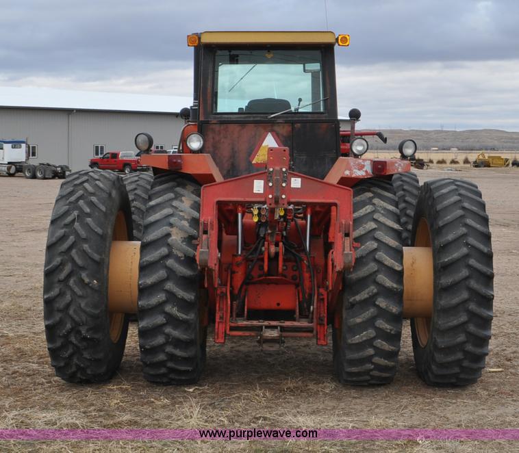 image for item G6372 1982 Versatile 835 4WD tractor