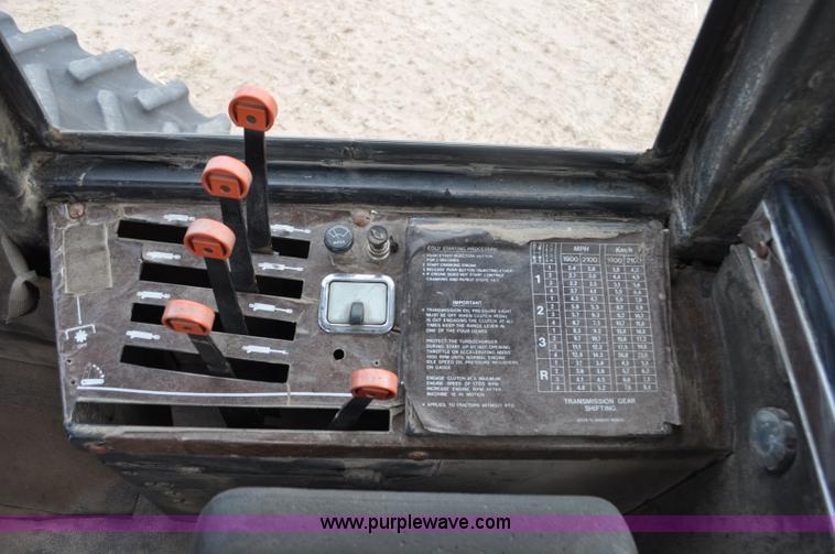 image for item G6372 1982 Versatile 835 4WD tractor