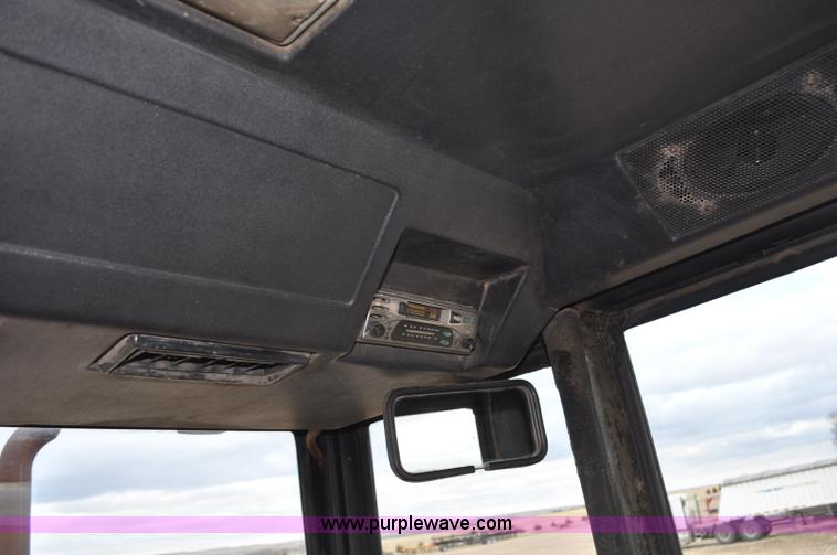 image for item G6372 1982 Versatile 835 4WD tractor