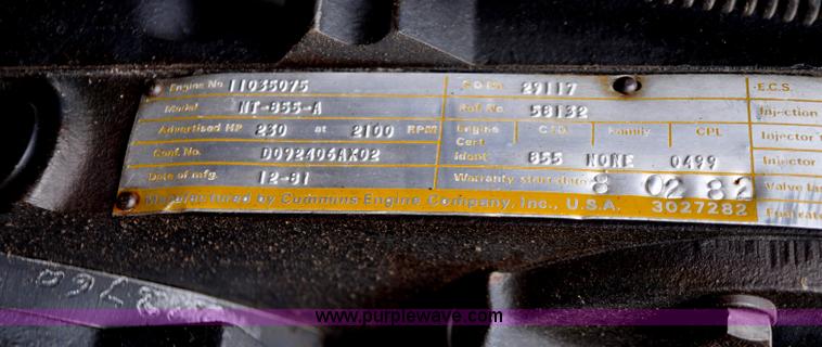 image for item G6372 1982 Versatile 835 4WD tractor