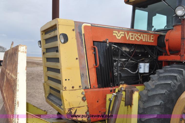 image for item G6372 1982 Versatile 835 4WD tractor