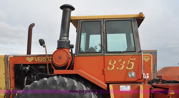 image for item G6372 1982 Versatile 835 4WD tractor