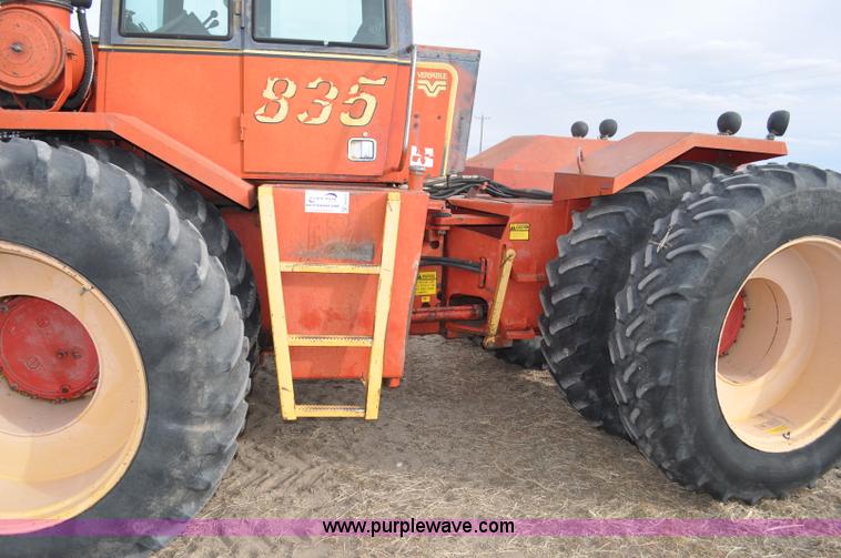 image for item G6372 1982 Versatile 835 4WD tractor
