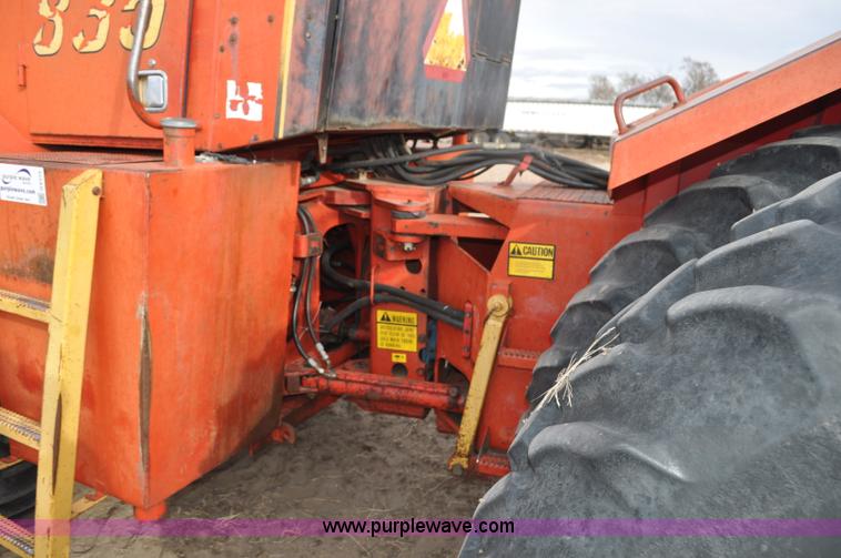 image for item G6372 1982 Versatile 835 4WD tractor