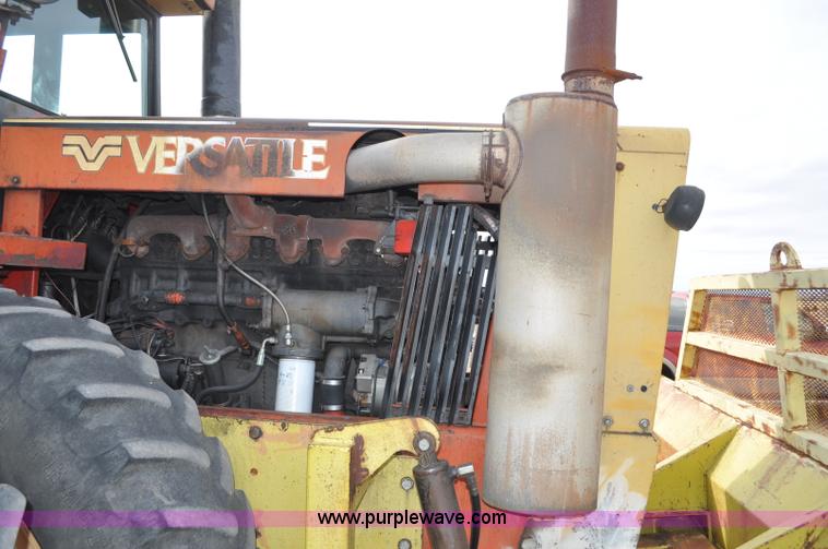 image for item G6372 1982 Versatile 835 4WD tractor