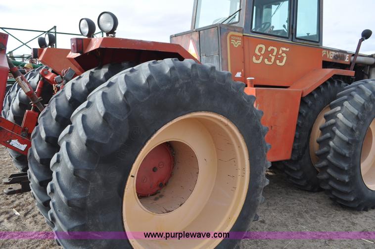 image for item G6372 1982 Versatile 835 4WD tractor