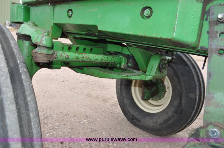 image for item G6379 1982 John Deere 4840 tractor