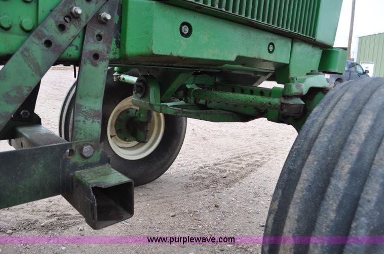 image for item G6379 1982 John Deere 4840 tractor