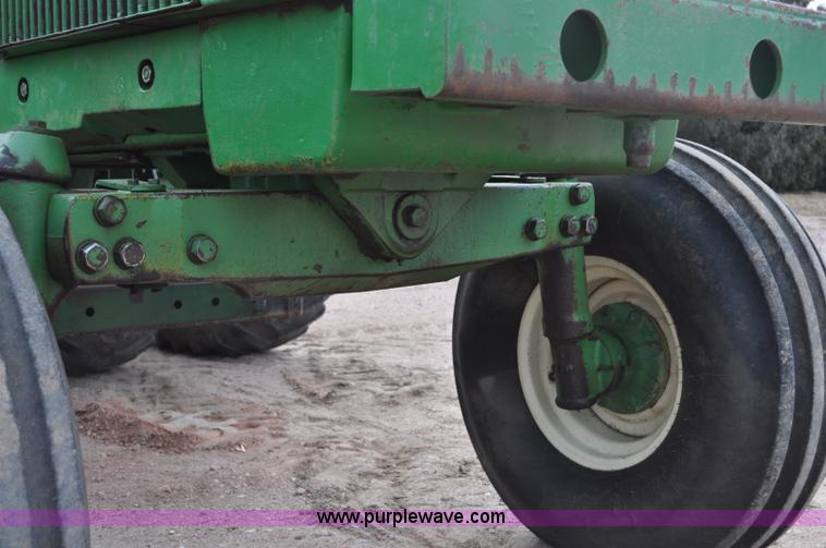 image for item G6379 1982 John Deere 4840 tractor