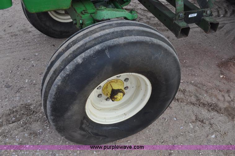 image for item G6379 1982 John Deere 4840 tractor