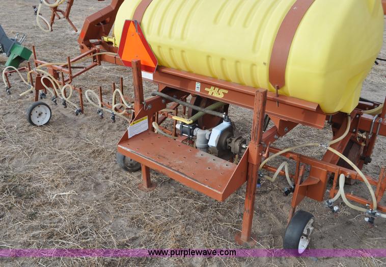 image for item G6380 1997 H&S 16R-30VF row sprayer