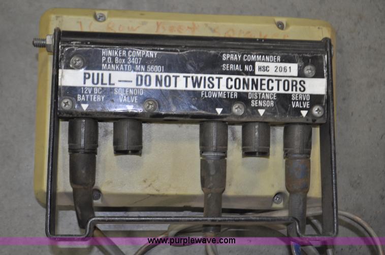 image for item G6380 1997 H&S 16R-30VF row sprayer