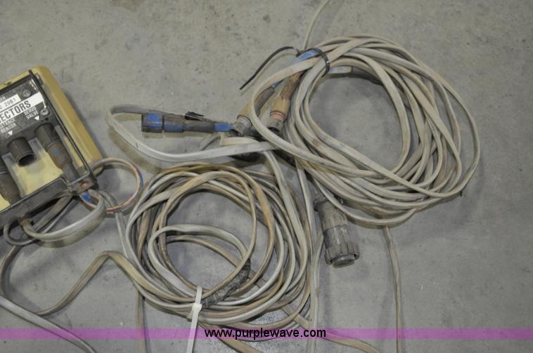 image for item G6380 1997 H&S 16R-30VF row sprayer