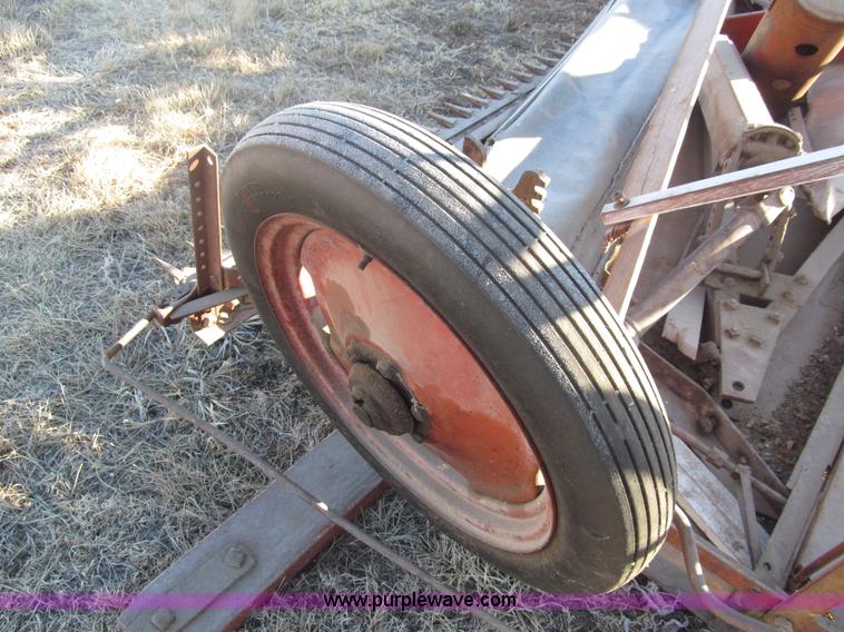 image for item G9580 McCormick-Deering International grain binder