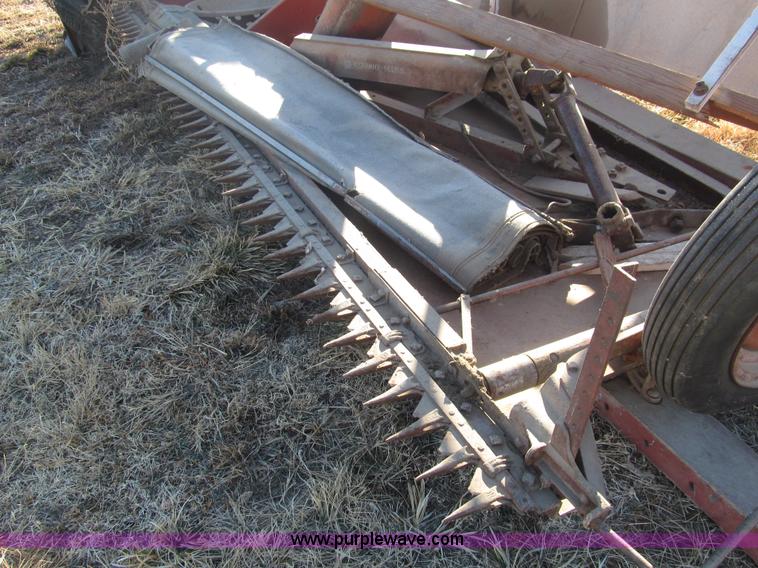 McCormickDeering International grain binder in Hays, KS Item G9580