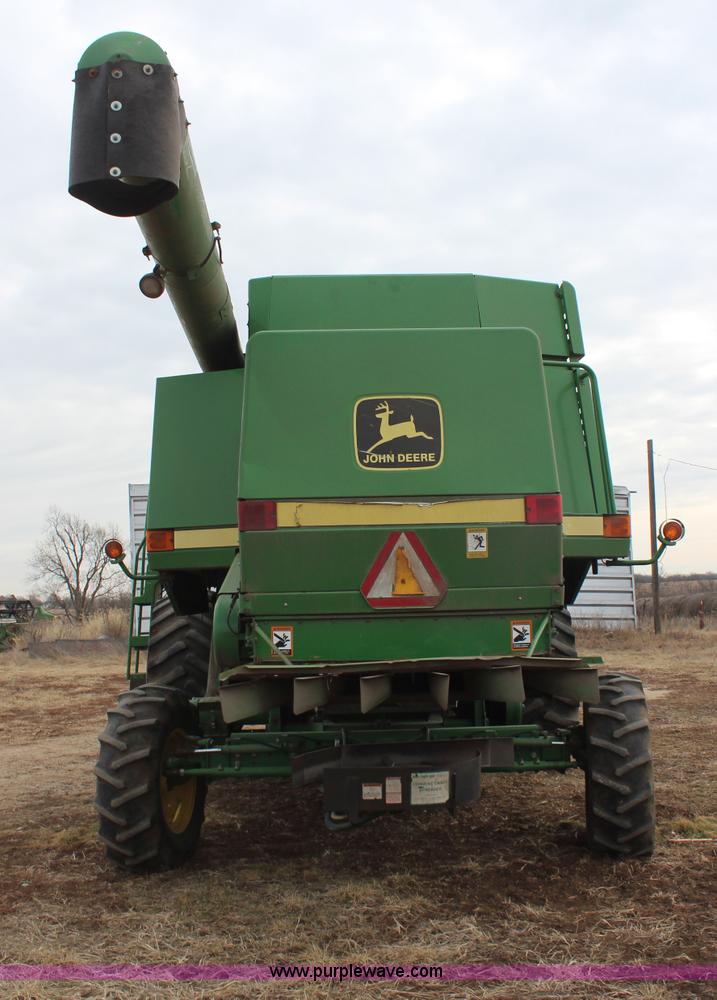 image for item H1381 1992 John Deere 9500 combine