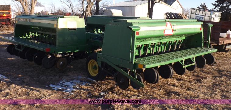 image for item I9185 John Deere 455 grain drill