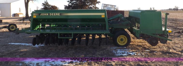 image for item I9185 John Deere 455 grain drill