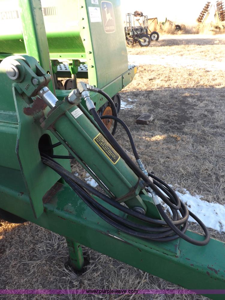 image for item I9185 John Deere 455 grain drill