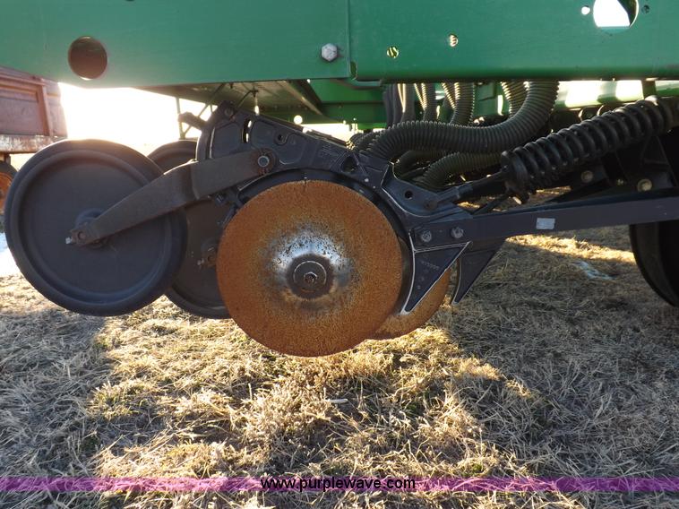 image for item I9185 John Deere 455 grain drill