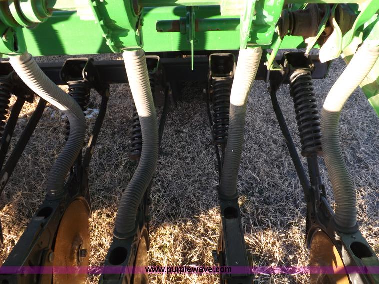 image for item I9185 John Deere 455 grain drill