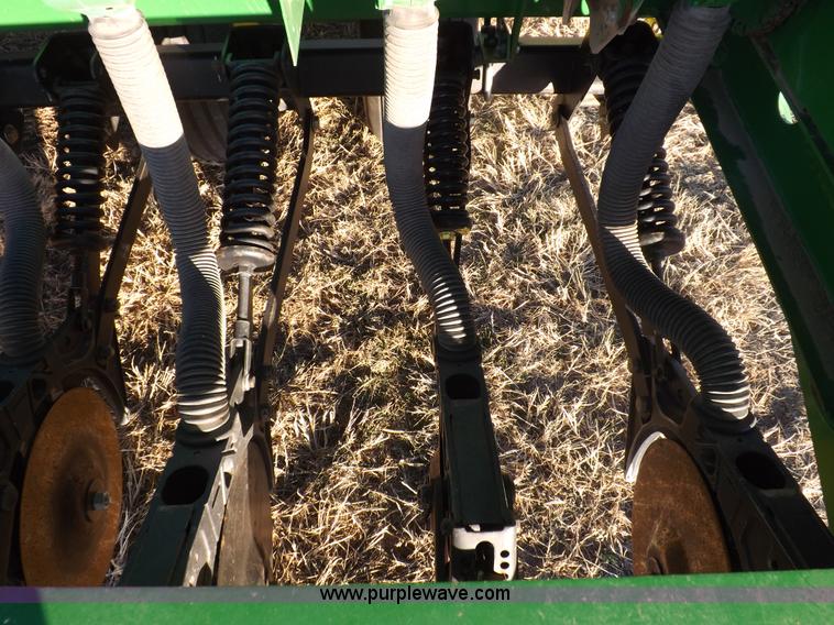 image for item I9185 John Deere 455 grain drill