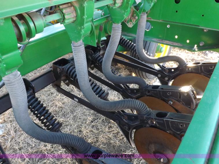 image for item I9185 John Deere 455 grain drill