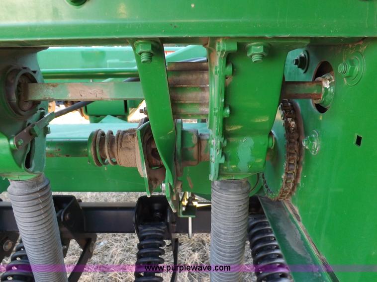 image for item I9185 John Deere 455 grain drill