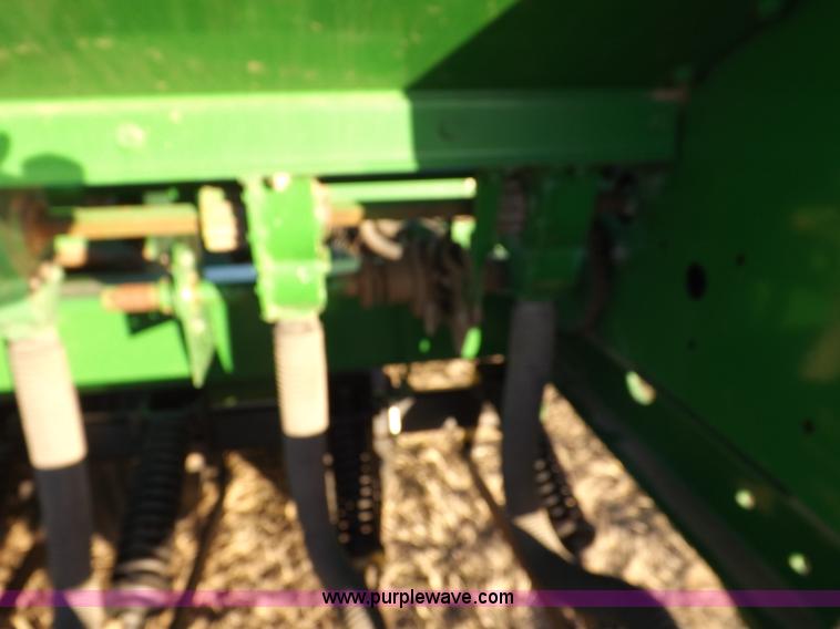 image for item I9185 John Deere 455 grain drill