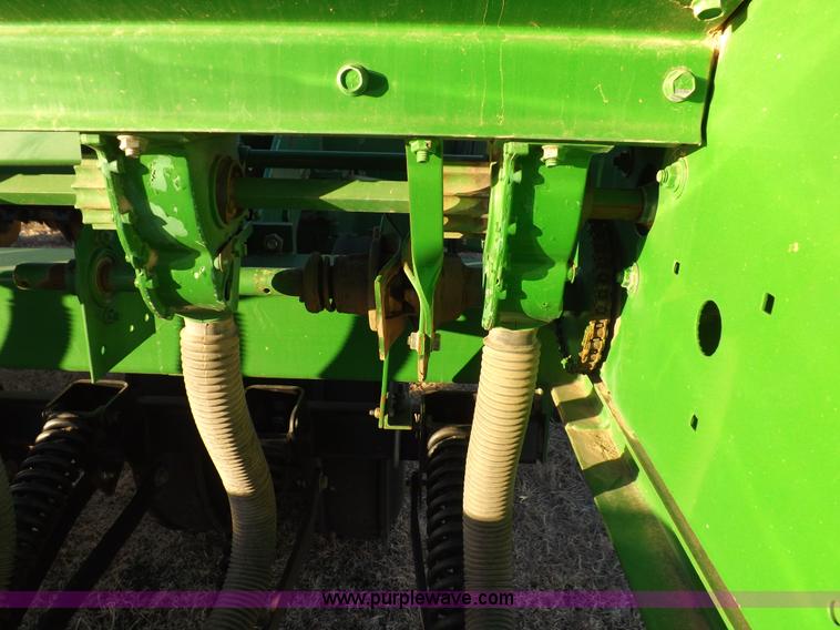 image for item I9185 John Deere 455 grain drill