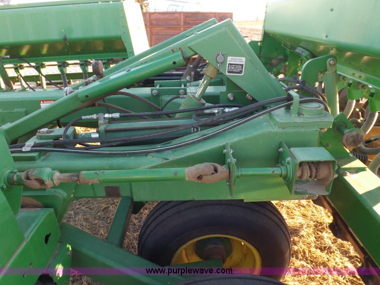 image for item I9185 John Deere 455 grain drill