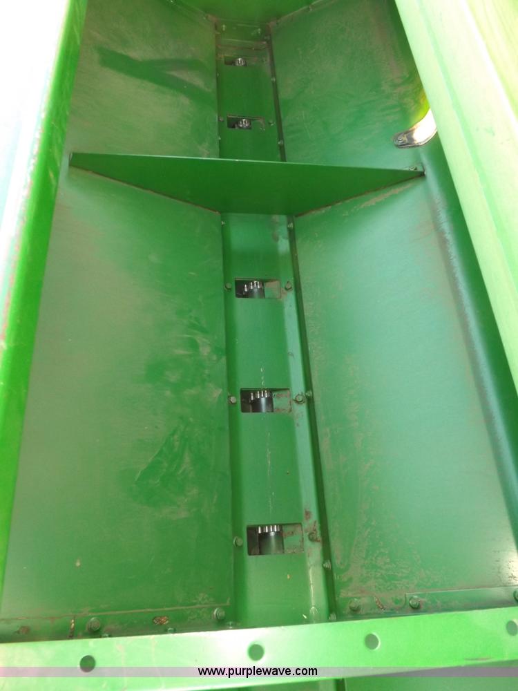 image for item I9185 John Deere 455 grain drill