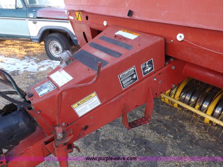 image for item I9188 New Holland 664 baler
