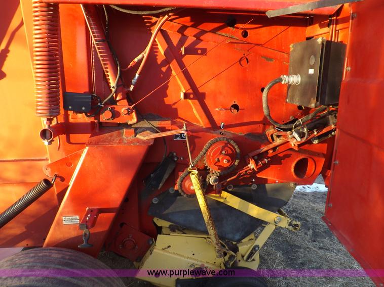 image for item I9188 New Holland 664 baler