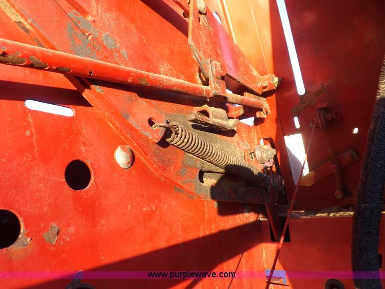 image for item I9188 New Holland 664 baler