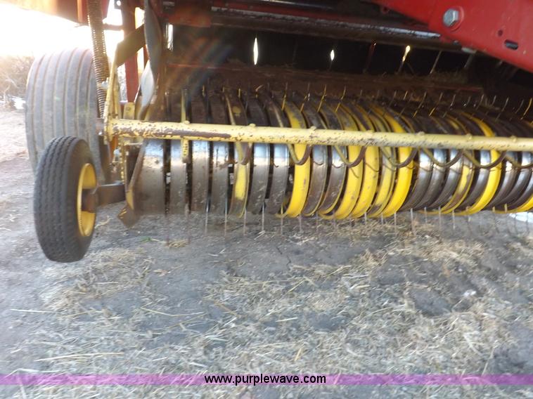 image for item I9188 New Holland 664 baler