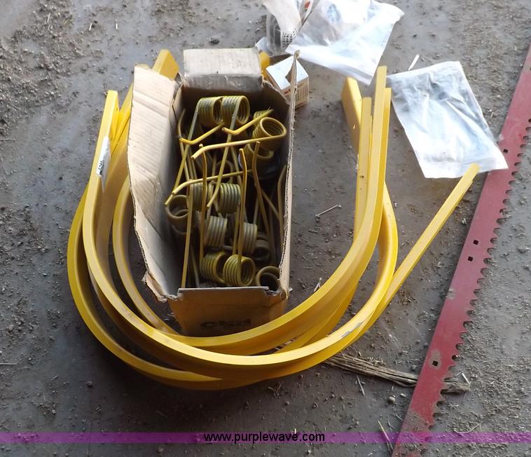 image for item I9188 New Holland 664 baler