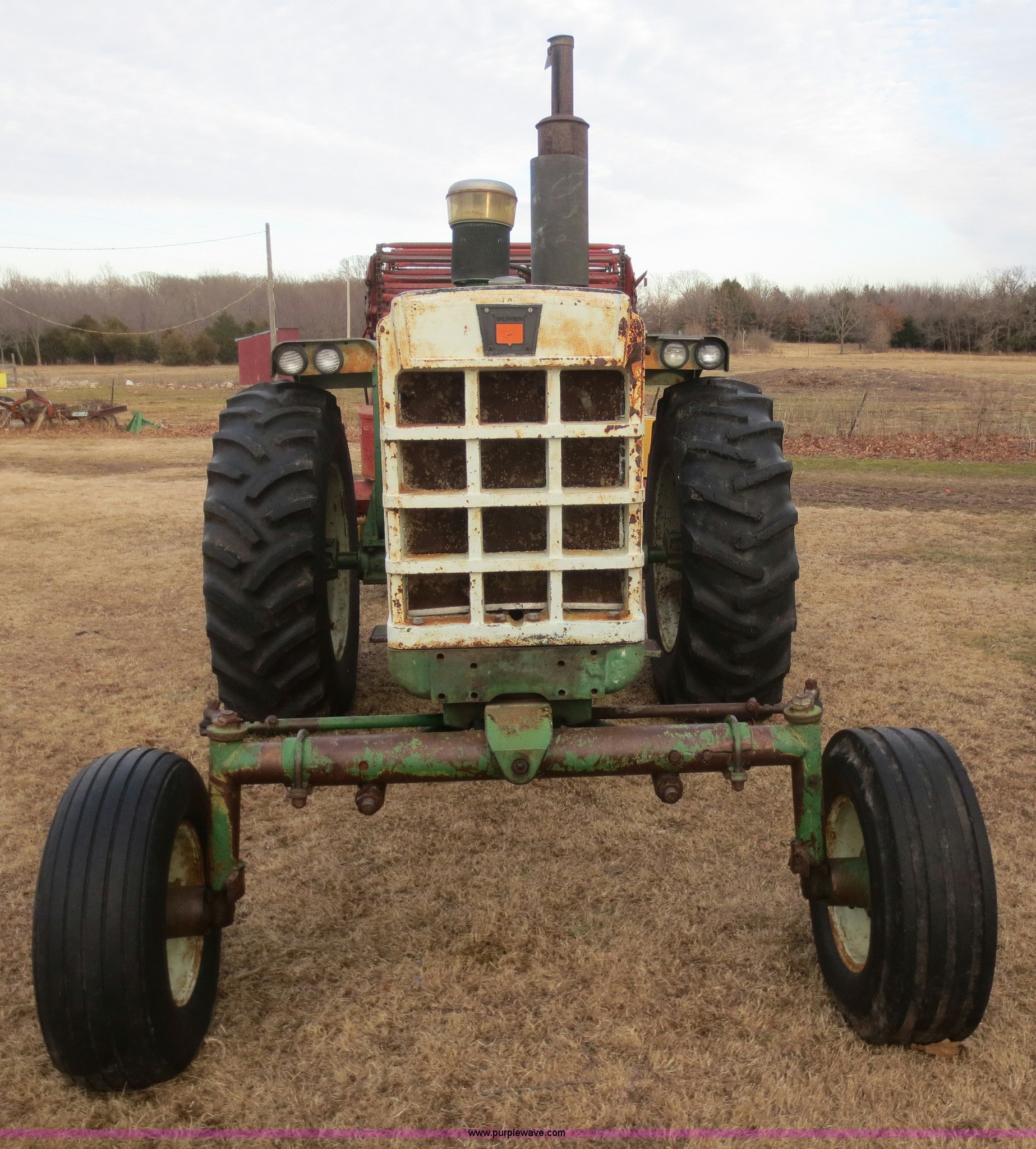 1967 Oliver 1750 tractor in Reeds, MO Item F8132 sold Purple Wave