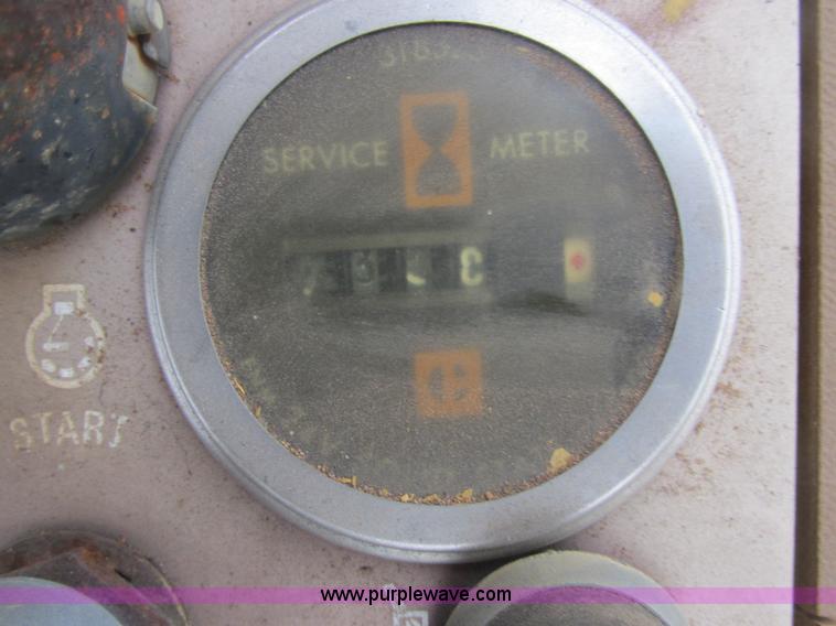 image for item AB9282 1985 Caterpillar 943 LGP track loader