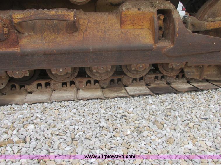 image for item AB9282 1985 Caterpillar 943 LGP track loader