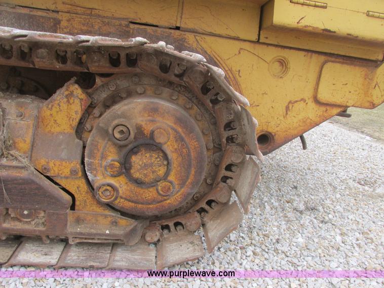 image for item AB9282 1985 Caterpillar 943 LGP track loader