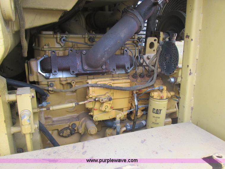image for item AB9282 1985 Caterpillar 943 LGP track loader