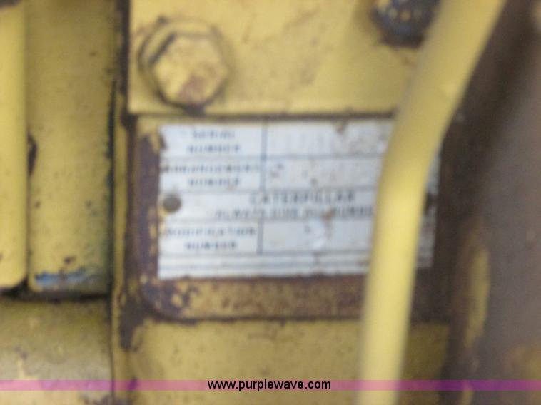 image for item AB9282 1985 Caterpillar 943 LGP track loader