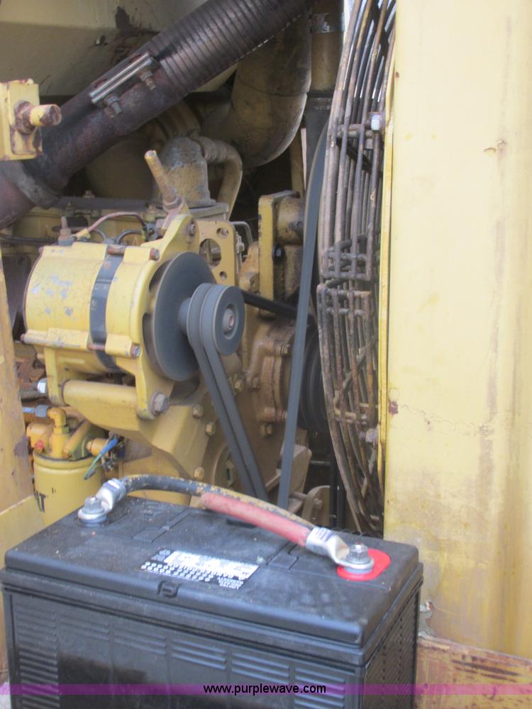 image for item AB9282 1985 Caterpillar 943 LGP track loader