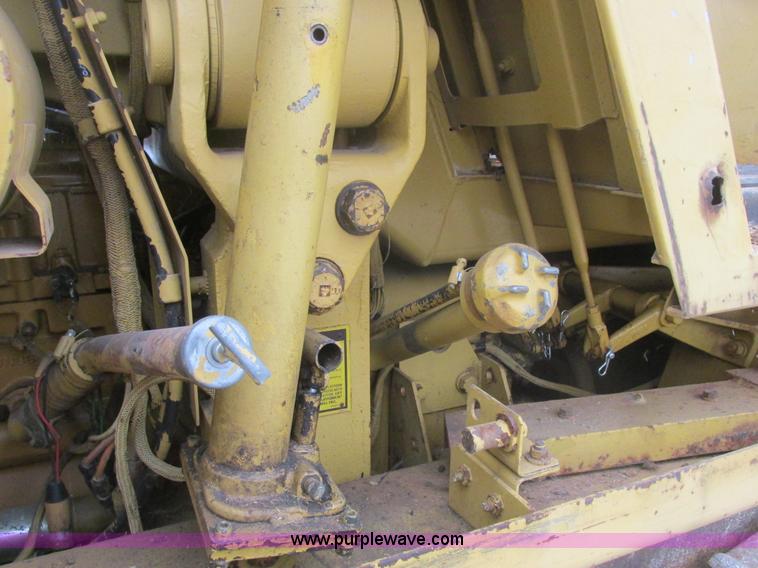 image for item AB9282 1985 Caterpillar 943 LGP track loader