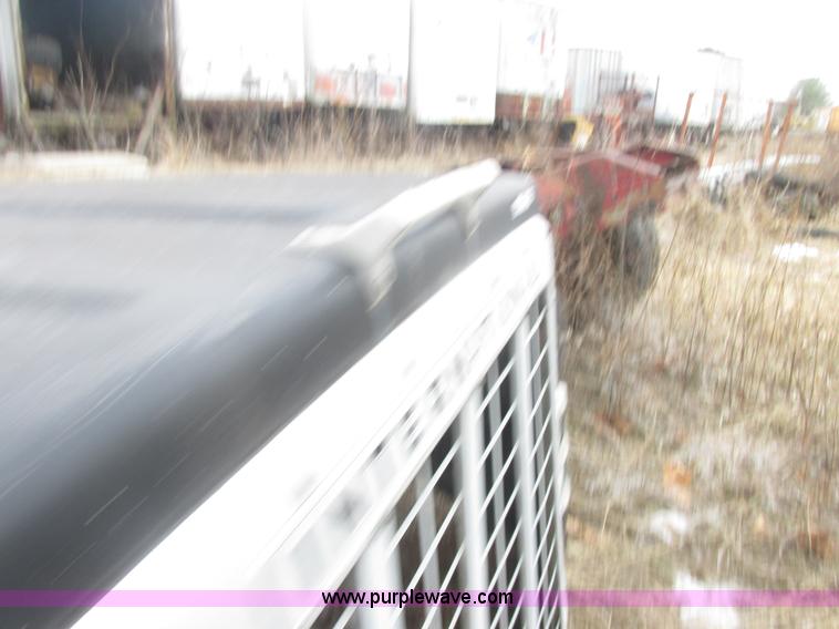 image for item AB9282 1985 Caterpillar 943 LGP track loader