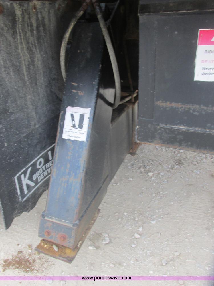 image for item AB9286 2000 International 4700 crane truck