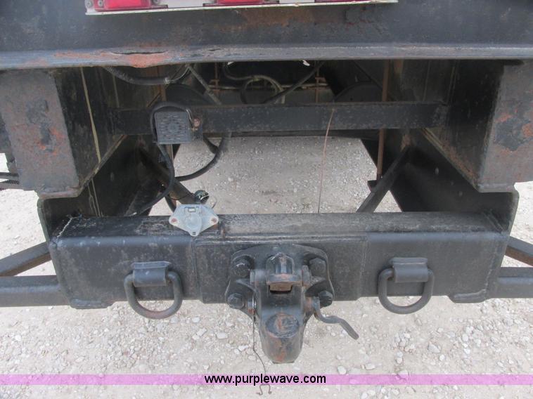 image for item AB9286 2000 International 4700 crane truck